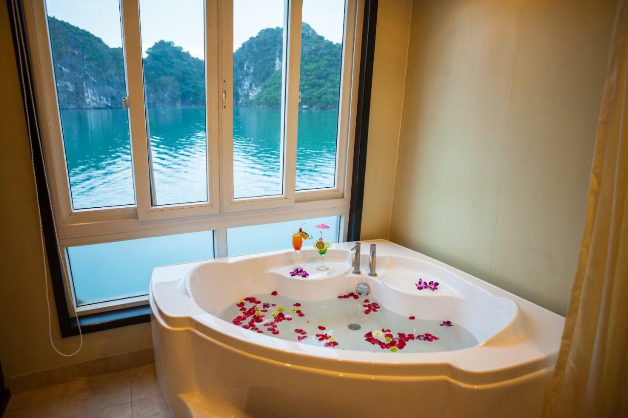 Hotel Dragon Legend Cruise Hạ Long Exterior foto